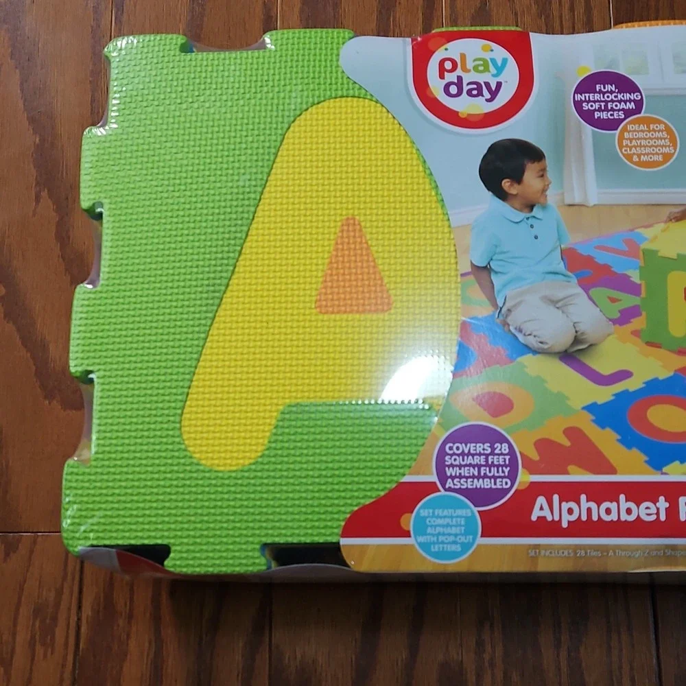 28 Piece Alphabet ABC Foam Playmat Learning Toy Spark Create Imagine - NEW